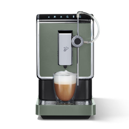 Tchibo Kaffeevollautomat Esperto Pro mit One Touch Funktion für Caffè Crema, Espresso und Milchspezialitäten, Metallic Mint, exklusives Modell